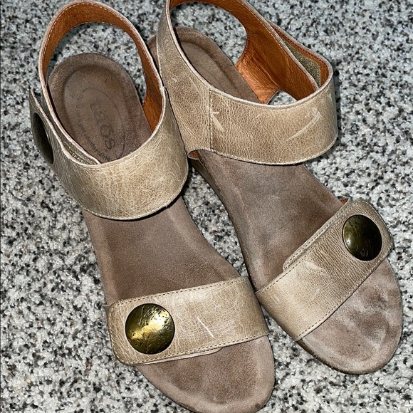Taos Footwear Shoes - Taos Women's Tan wedge sandals size 10